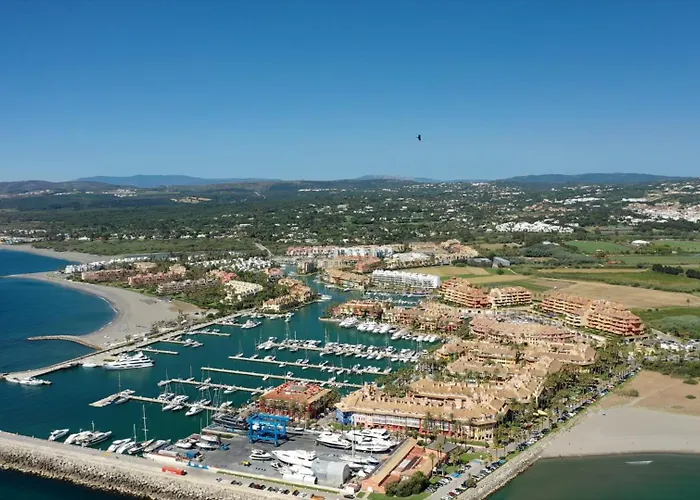 Luxury Penhouse, Sotogrande Marina - Located In An Exclusive Island Of The Marina
